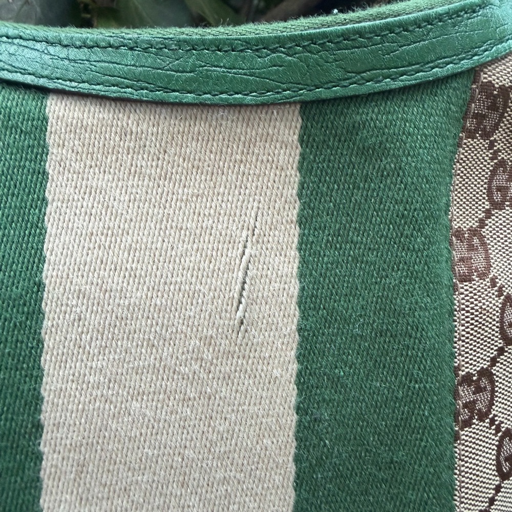 Gucci Beige GG Canvas Shoulder Bag with Green Stripe and Leather Trim - Picture 5 of 8
